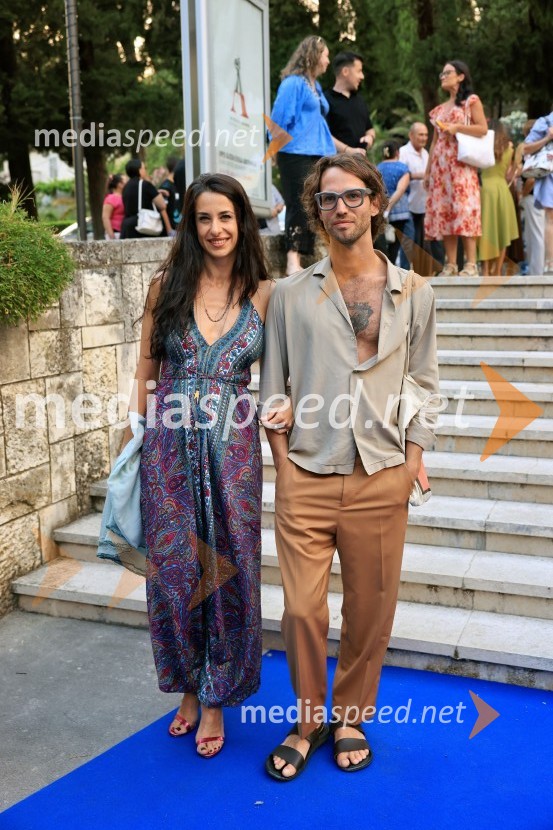  Lara Komar, igralka;  Davide Podpis, arhitekt44. festival Melodije morja in sonca, zmagovalec Dare Kaurič