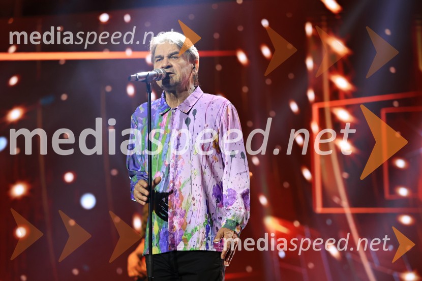  Marko Vuksanovič, pevec, skupina Avtomobili44. festival Melodije morja in sonca, zmagovalec Dare Kaurič