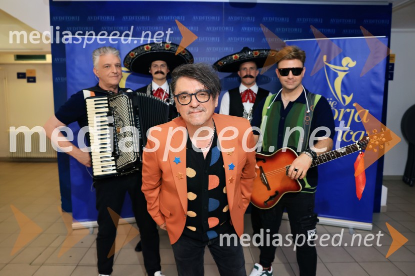  Dare Kaurič, pevec44. festival Melodije morja in sonca, zmagovalec Dare Kaurič