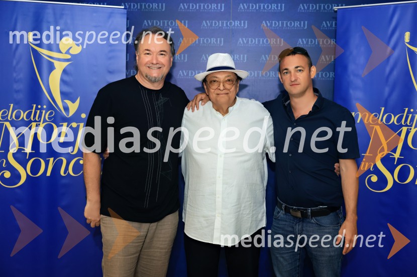  Patrik Greblo, dirigent;  Oto Pestner, pevec;  ... 44. festival Melodije morja in sonca, zmagovalec Dare Kaurič
