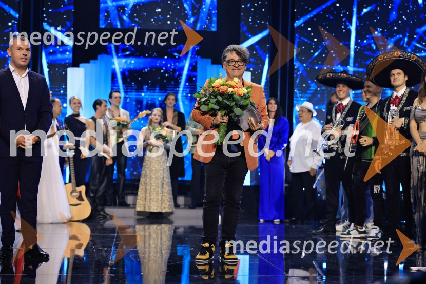  Dare Kaurič, pevec44. festival Melodije morja in sonca, zmagovalec Dare Kaurič