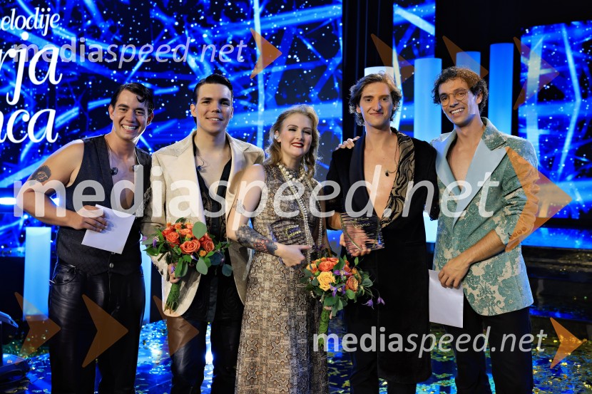  ... ;  ... ;  Gaja Kuščer, glasbena skupina Regen ;  ... ;  ... 44. festival Melodije morja in sonca, zmagovalec Dare Kaurič