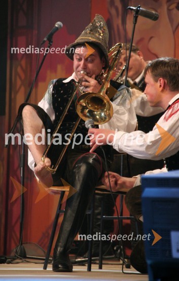 Okrogli muzikantiParada humorja 2006