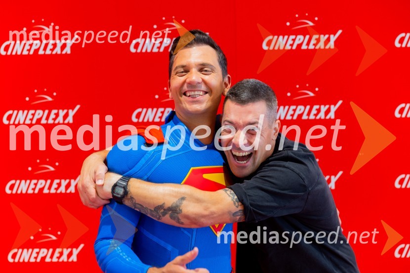  Matic  Gaiser, cosplayer, costumer;  Klemen Bučan, radijski voditelj, stand-up komik, DJVečer superjunakov z legendarnim Supermanom v Cineplexx Ljubljana