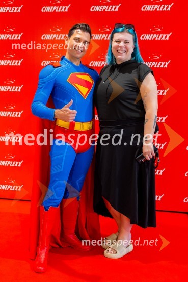  Matic  Gaiser, cosplayer, costumer;  Tanja Divac, novinarkaVečer superjunakov z legendarnim Supermanom v Cineplexx Ljubljana