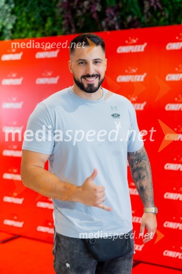  Matino Antunović, hrvaški igralecVečer superjunakov z legendarnim Supermanom v Cineplexx Ljubljana