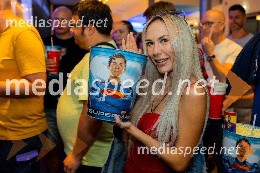  Patricija Štifter - RIYA, model, pevka, tiktokerkaVečer superjunakov z legendarnim Supermanom v Cineplexx Ljubljana