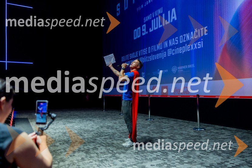  Klemen Bučan, radijski voditelj, stand-up komik, DJVečer superjunakov z legendarnim Supermanom v Cineplexx Ljubljana