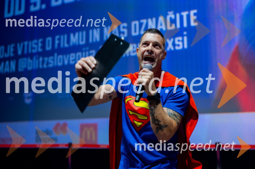  Klemen Bučan, radijski voditelj, stand-up komik, DJVečer superjunakov z legendarnim Supermanom v Cineplexx Ljubljana