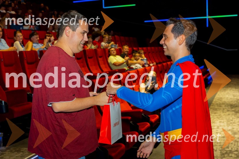  ... ;  Matic  Gaiser, cosplayer, costumerVečer superjunakov z legendarnim Supermanom v Cineplexx Ljubljana