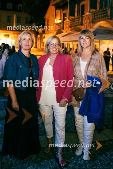  ... ;  Ariana Nina Error, direktorica, Marketing Magazin;  ... Baletni večer Edwarda Cluga na Ljubljana Festivalu