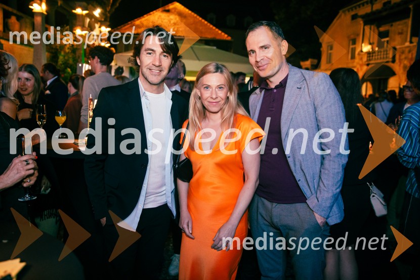  Edward Clug, umetniški direktor, Balet SNG Maribor;  ... ;  ... Baletni večer Edwarda Cluga na Ljubljana Festivalu