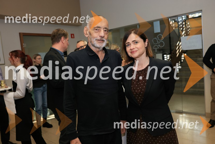  Dušan Erjavec, ravnatelj, Srednja šola za gostinstvo in turizem Maribor;  Mojca Polak, direktorica, Višja strokovna šola za gostinstvo in turizem MariborPoslovil se je Dušan Erjavec, dolgoletni ravnatelj mariborske Srednje šole za gostinstvo in turizem