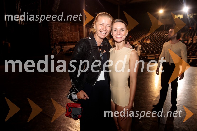  Darja Štravs Tisu, radijska voditeljica, glasbenica in fotografinja;  Tijuana Križman Hudernik, baletna solistkaBaletni večer Edwarda Cluga na Ljubljana Festivalu