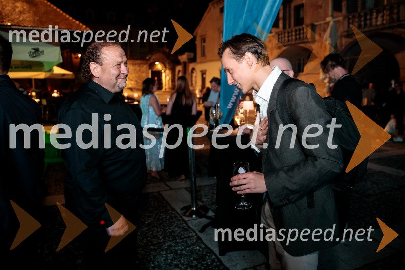  Darko  Brlek, direktor in umetniški vodja, Festival Ljubljana;  ... Baletni večer Edwarda Cluga na Ljubljana Festivalu