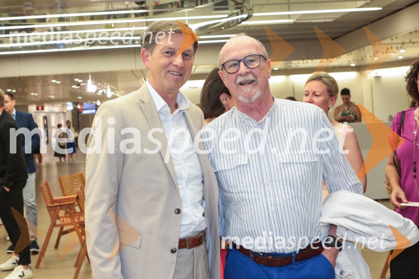 prof. dr. Miro Cerar, nekdanji predsednik Vlade Republike Slovenije ;  Tomaž Domicelj, glasbenikFantom iz opere, slavni muzikal na Ljubljana festivalu