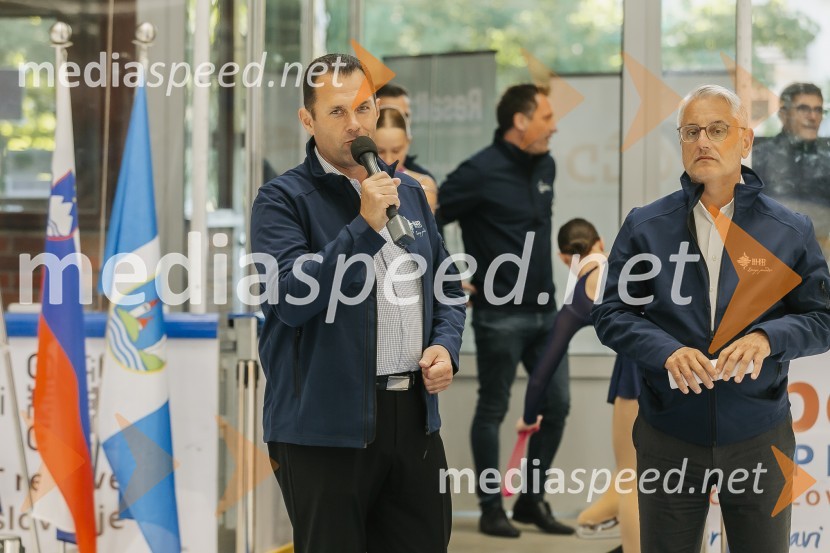  Anton Mežan, župan, Občina Bled;  Matjaž Han, minister za gospodarstvo, turizem in športOdprtje prenovljene Ledene dvorane Bled