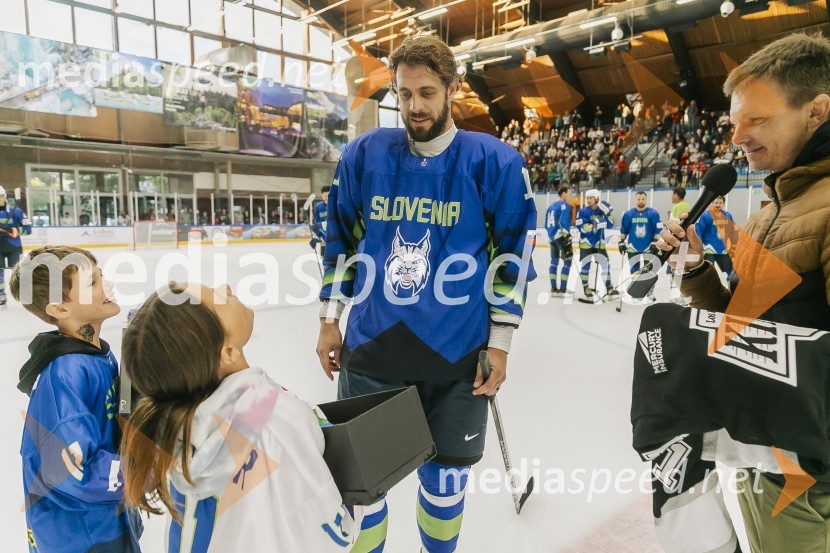  Anže Kopitar, hokejist;  ... Odprtje prenovljene Ledene dvorane Bled