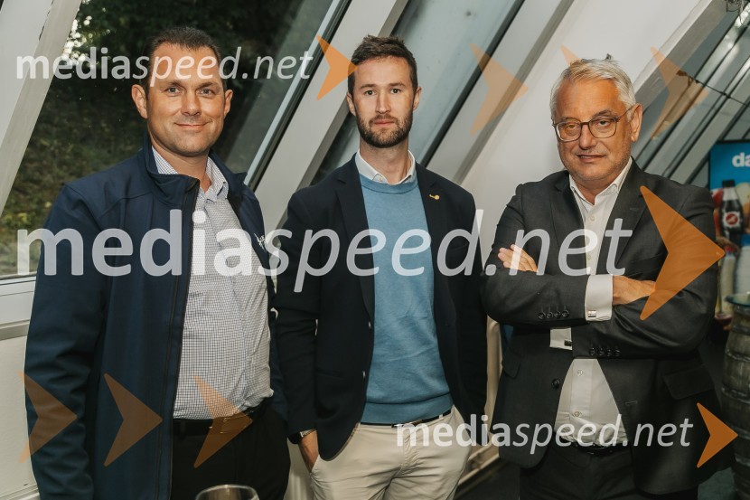  Anton Mežan, župan, Občina Bled;  ... ;  Matjaž Han, minister za gospodarstvo, turizem in športOdprtje prenovljene Ledene dvorane Bled