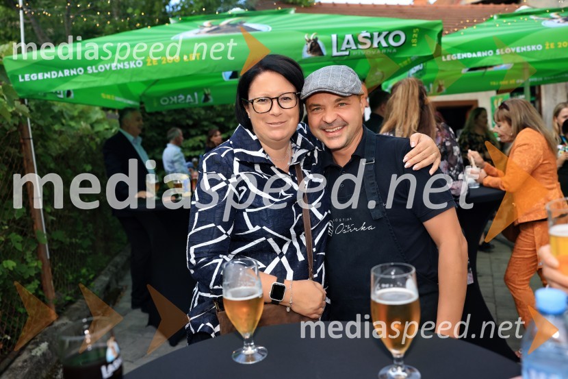  Dubravka Kalin, generalna direktorica, Direktorat za turizem na Ministrstvu za gospodarstvo, turizem in šport;  ... 60. festival Pivo in cvetje 2025 odprli Magnifico, Šank Rock, Jan Plestenjak, Luka Basi in Dejan Dogaja