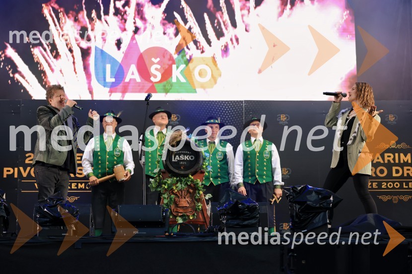  Tomislav  Jovanović - Tokac, pevec skupine Dan D;  Maja Keuc, pevka, Amaya60. festival Pivo in cvetje 2025 odprli Magnifico, Šank Rock, Jan Plestenjak, Luka Basi in Dejan Dogaja
