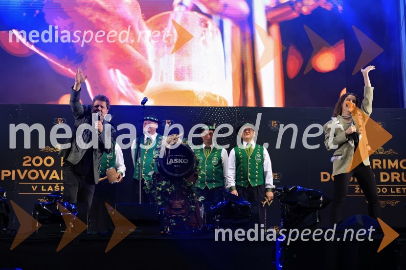  Tomislav  Jovanović - Tokac, pevec skupine Dan D;  Maja Keuc, pevka, Amaya60. festival Pivo in cvetje 2025 odprli Magnifico, Šank Rock, Jan Plestenjak, Luka Basi in Dejan Dogaja