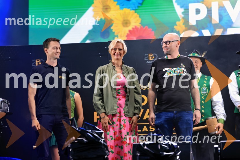  Marko Šantej, župan, Občina Laško;  Marta Bulhak, direktorica Pivovarna Laško Union;  Miha  Mirt, direktor STIK Laško60. festival Pivo in cvetje 2025 odprli Magnifico, Šank Rock, Jan Plestenjak, Luka Basi in Dejan Dogaja