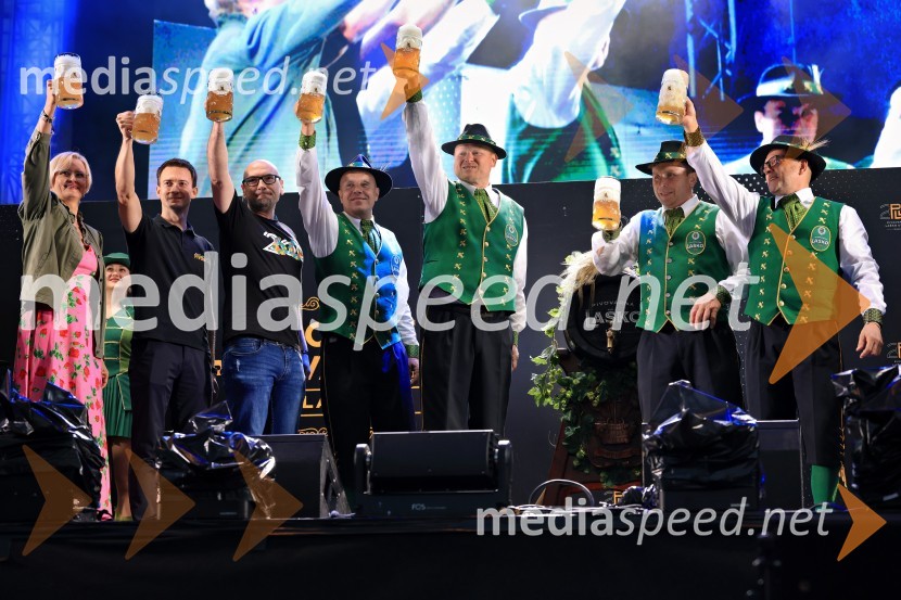  Marta Bulhak, direktorica Pivovarna Laško Union;  Marko Šantej, župan, Občina Laško;  Miha  Mirt, direktor STIK Laško60. festival Pivo in cvetje 2025 odprli Magnifico, Šank Rock, Jan Plestenjak, Luka Basi in Dejan Dogaja
