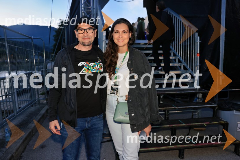  Miha  Mirt, direktor STIK Laško;  Tina Belej, vodja trajnosti in korporativne vključenosti Pivovarna Laško Union60. festival Pivo in cvetje 2025 odprli Magnifico, Šank Rock, Jan Plestenjak, Luka Basi in Dejan Dogaja
