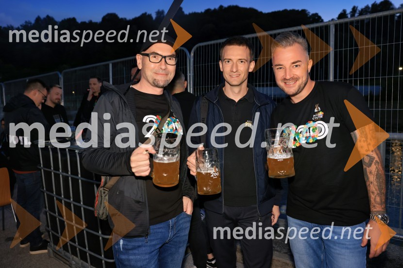  Miha  Mirt, direktor STIK Laško;  Marko Šantej, župan, Občina Laško;  Dejan Krajnc, Dejan Dogaja60. festival Pivo in cvetje 2025 odprli Magnifico, Šank Rock, Jan Plestenjak, Luka Basi in Dejan Dogaja