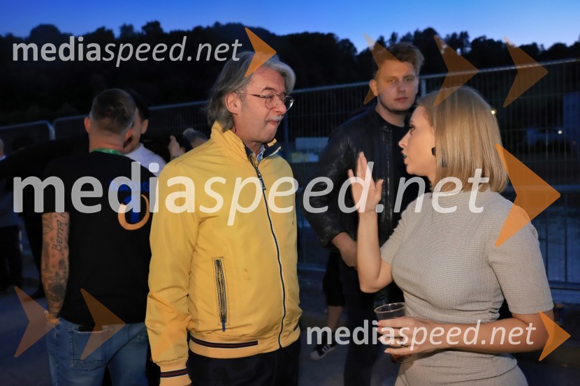  Robert Pešut - Magnifico, glasbenik;  Til Čeh, pevec;  Marjetka Vovk, pevka, duo Maraaya60. festival Pivo in cvetje 2025 odprli Magnifico, Šank Rock, Jan Plestenjak, Luka Basi in Dejan Dogaja