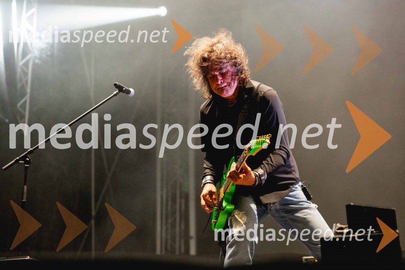 Bor Zuljan, kitarist, Šank rock60. festival Pivo in cvetje 2025 odprli Magnifico, Šank Rock, Jan Plestenjak, Luka Basi in Dejan Dogaja