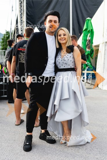  Aleš Vovk - Raay, glasbenik, duo Maraaya;  Marjetka Vovk, pevka, duo Maraaya60. festival Pivo in cvetje 2025 odprli Magnifico, Šank Rock, Jan Plestenjak, Luka Basi in Dejan Dogaja