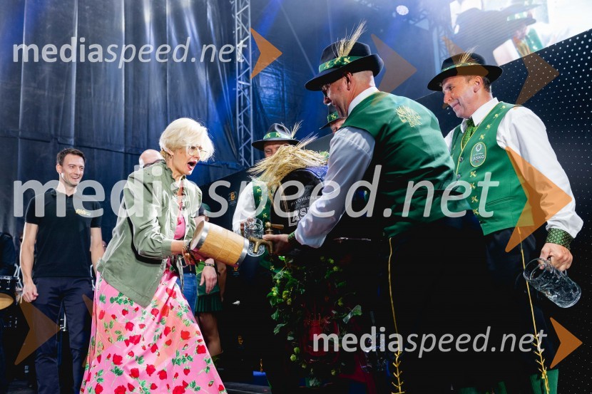  Marta Bulhak, direktorica Pivovarna Laško Union60. festival Pivo in cvetje 2025 odprli Magnifico, Šank Rock, Jan Plestenjak, Luka Basi in Dejan Dogaja