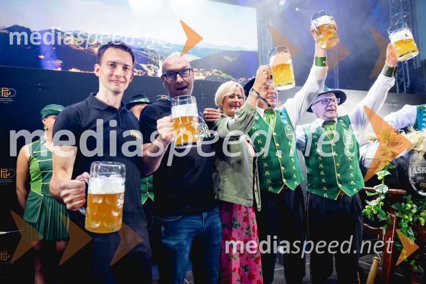  Marko Šantej, župan, Občina Laško;  Miha  Mirt, direktor STIK Laško;  Marta Bulhak, direktorica Pivovarna Laško Union;  ... 60. festival Pivo in cvetje 2025 odprli Magnifico, Šank Rock, Jan Plestenjak, Luka Basi in Dejan Dogaja