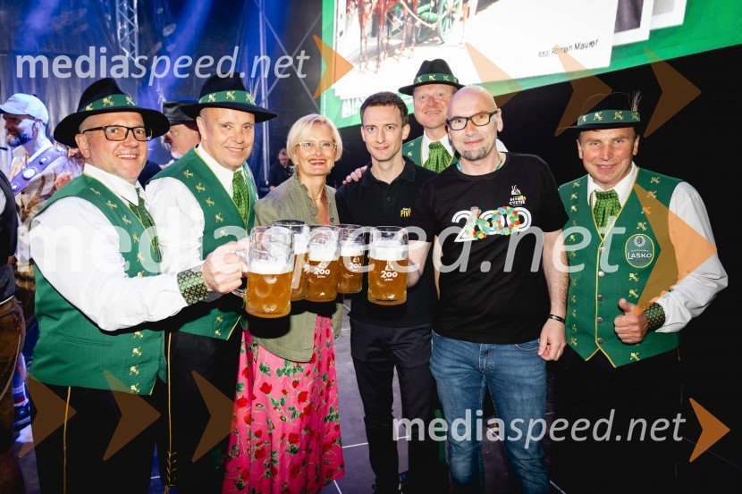  ... ;  ... ;  Marta Bulhak, direktorica Pivovarna Laško Union;  Marko Šantej, župan, Občina Laško;  Miha  Mirt, direktor STIK Laško;  ... 60. festival Pivo in cvetje 2025 odprli Magnifico, Šank Rock, Jan Plestenjak, Luka Basi in Dejan Dogaja