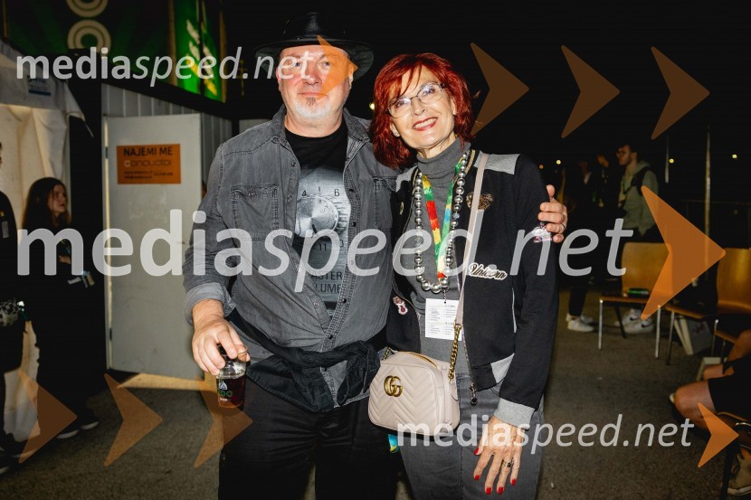  Urban Centa, programski direktor festivala Pivo in cvetje Laško;  Darinka Pavlič Kamien, strokovnjakinja za komuniciranje60. festival Pivo in cvetje 2025 odprli Magnifico, Šank Rock, Jan Plestenjak, Luka Basi in Dejan Dogaja