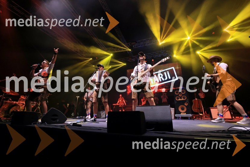  Domen Kovač, skupina Fehtarji;  Blaž Jenkole, skupina Fehtarji;  Samo Kališnik, skupina Fehtarji;  Matic Plevel, skupina FehtarjiPivo in cvetje 2025, sobota, na odrih Severina, Vlado Kreslin, Big foot Mama, Joker Out, Fehtarji, Flirt