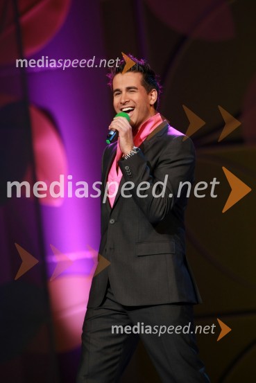 Domen Kumer, zmagovalec 40. Festivala narečne popevke 200940. Festival narečnih popevk 2009