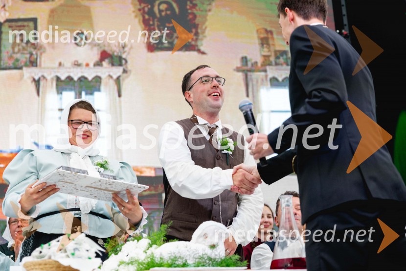  Anja Majoranc;  Matej MajorancPivo in cvetje 2025, ohcet in zaključna povorka