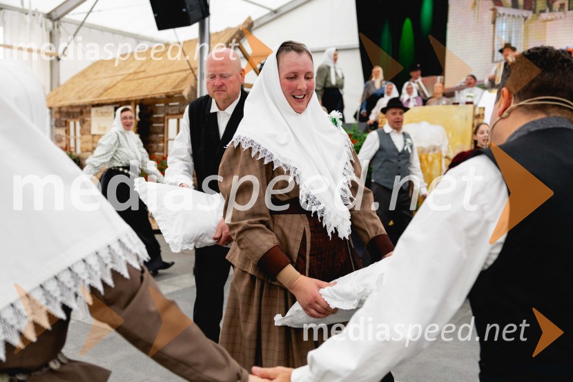 Pivo in cvetje 2025, ohcet in zaključna povorka