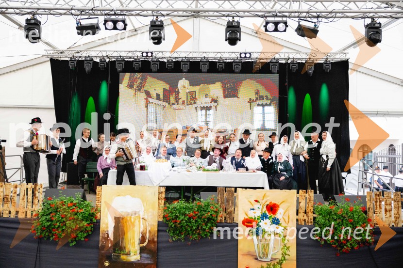 Pivo in cvetje 2025, ohcet in zaključna povorka