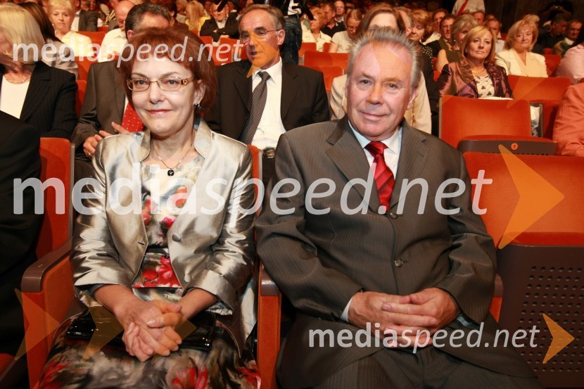 Mag. Majda Potrata, poslanka in soprog40. Festival narečnih popevk 2009