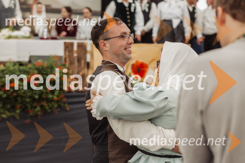 Pivo in cvetje 2025, ohcet in zaključna povorka