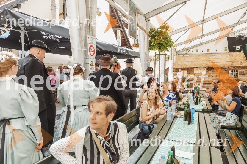 Pivo in cvetje 2025, ohcet in zaključna povorka