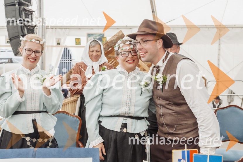  Anja Majoranc;  Matej MajorancPivo in cvetje 2025, ohcet in zaključna povorka