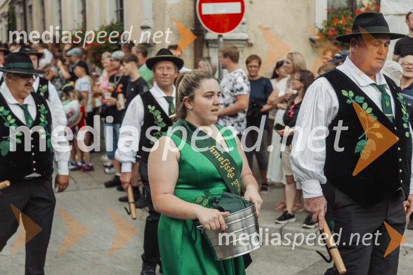 Pivo in cvetje 2025, ohcet in zaključna povorka