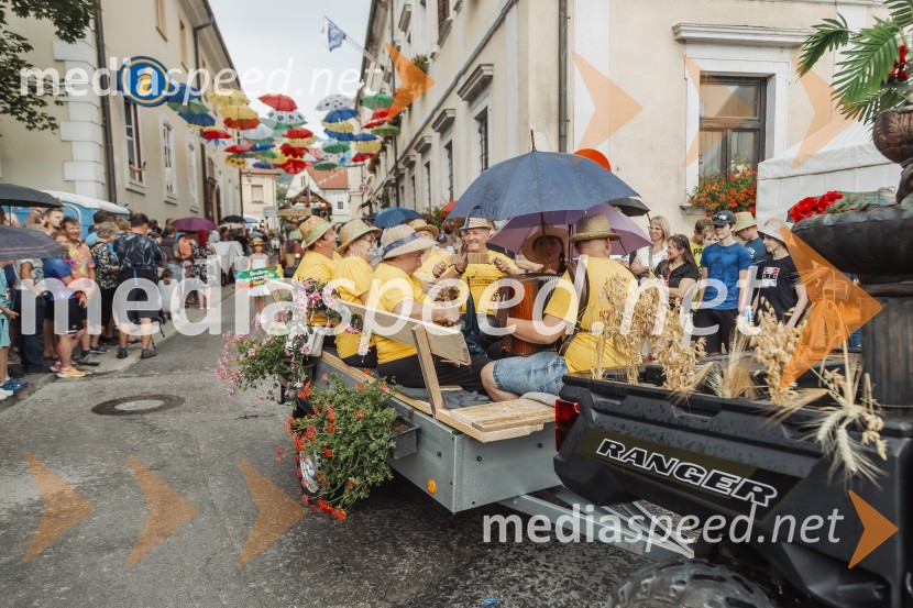 Pivo in cvetje 2025, ohcet in zaključna povorka