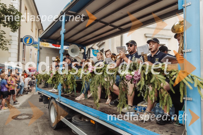 Pivo in cvetje 2025, ohcet in zaključna povorka