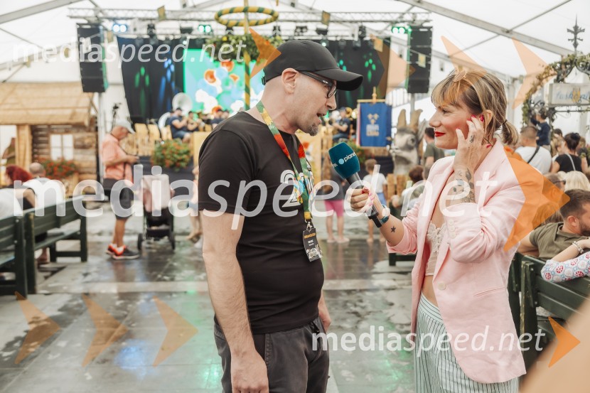  Miha  Mirt, direktor STIK Laško;  Ana Raščan, voditeljica in novinarkaPivo in cvetje 2025, ohcet in zaključna povorka